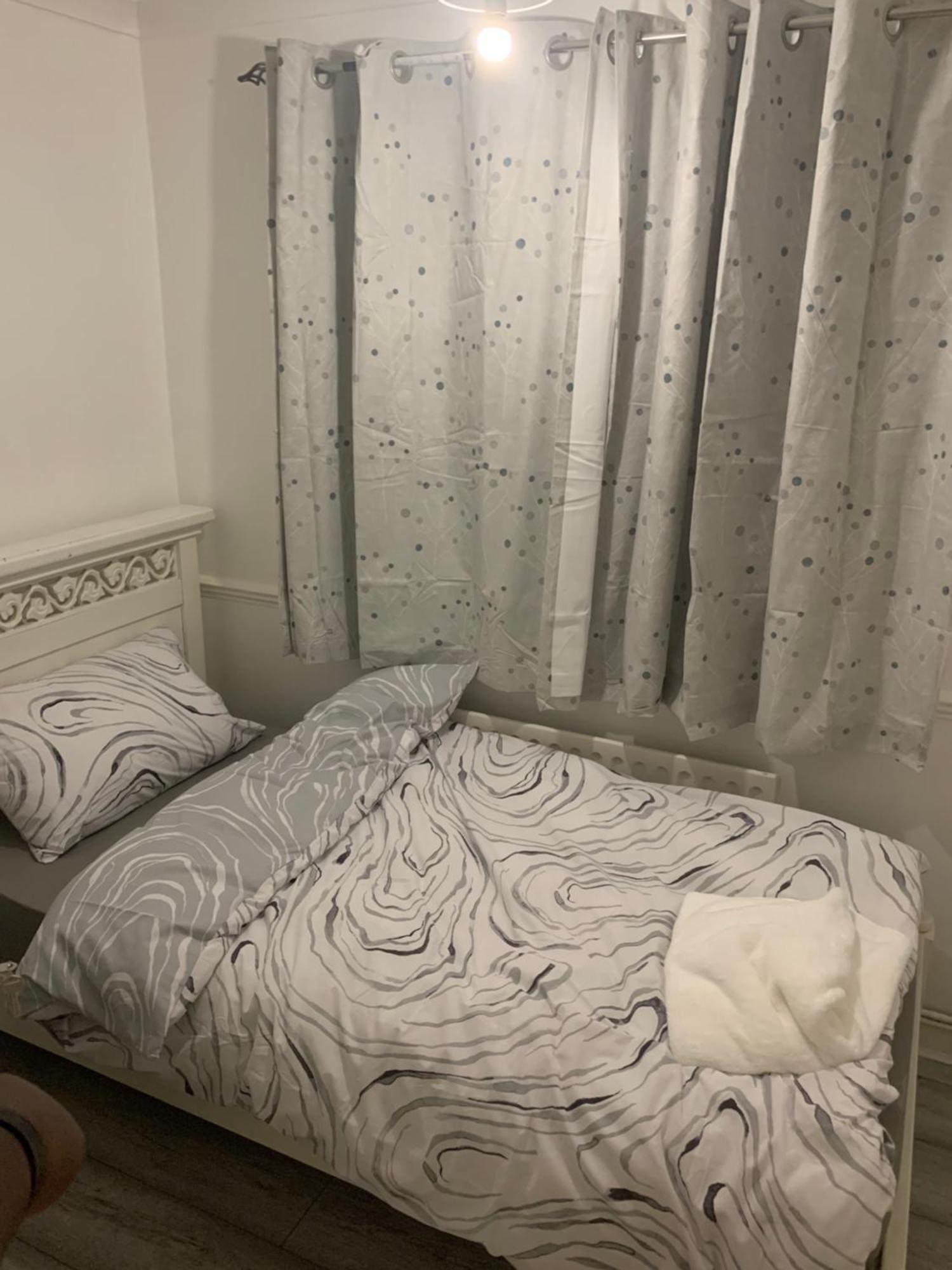 At Apex House Single Room Horndon-on-the-Hill Luaran gambar